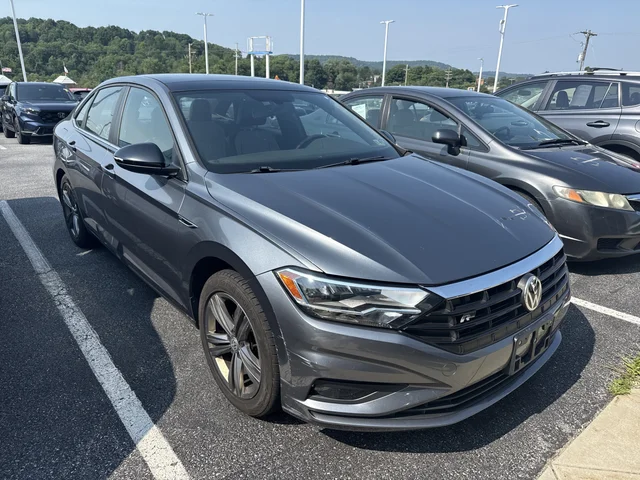 2019 Volkswagen Jetta R-Line