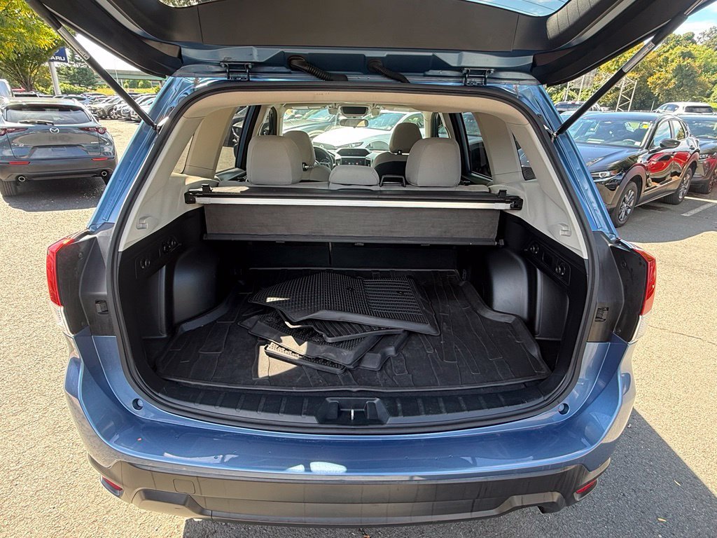 Used 2019 Horizon Blue Pearl Subaru Base image 23