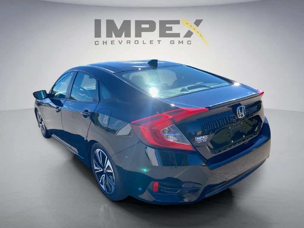 Used 2016 Black Honda EX-T image 3