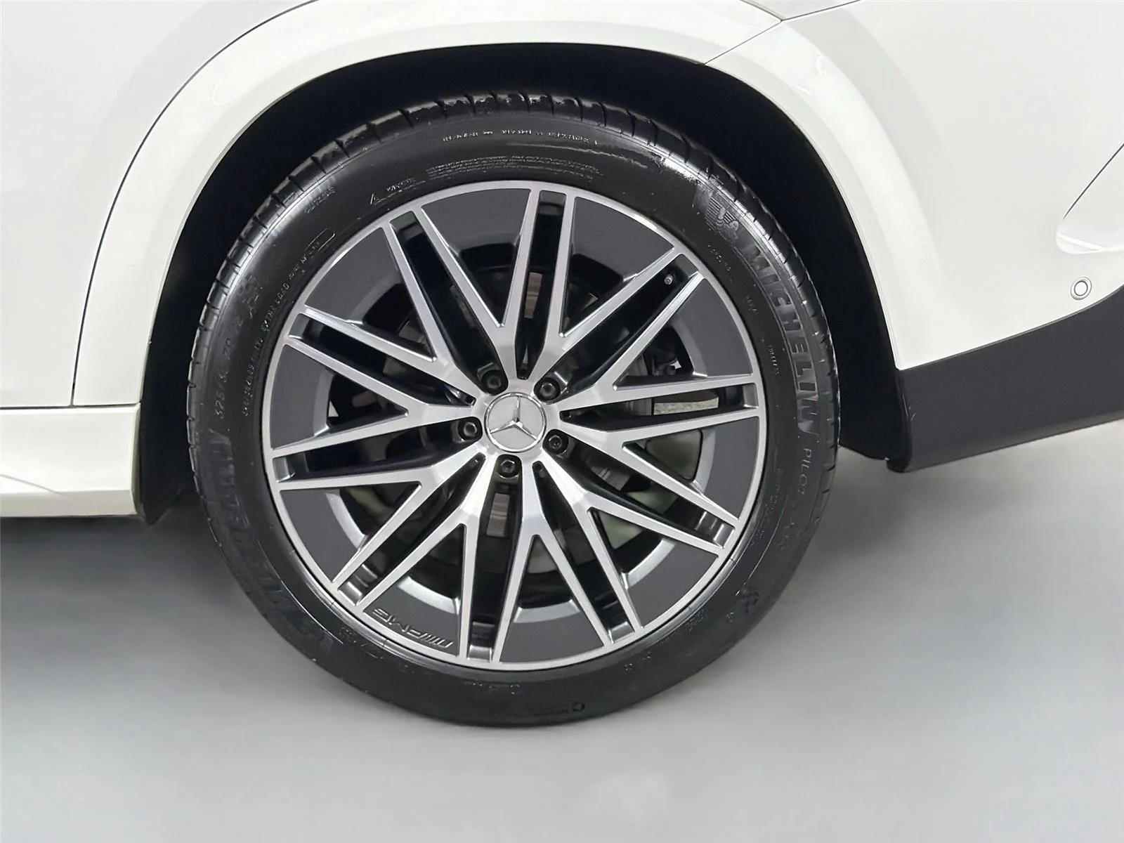 Used 2024 Polar White mercedes-benz AMG® GLE 53 4MATIC+ Coupe image 28