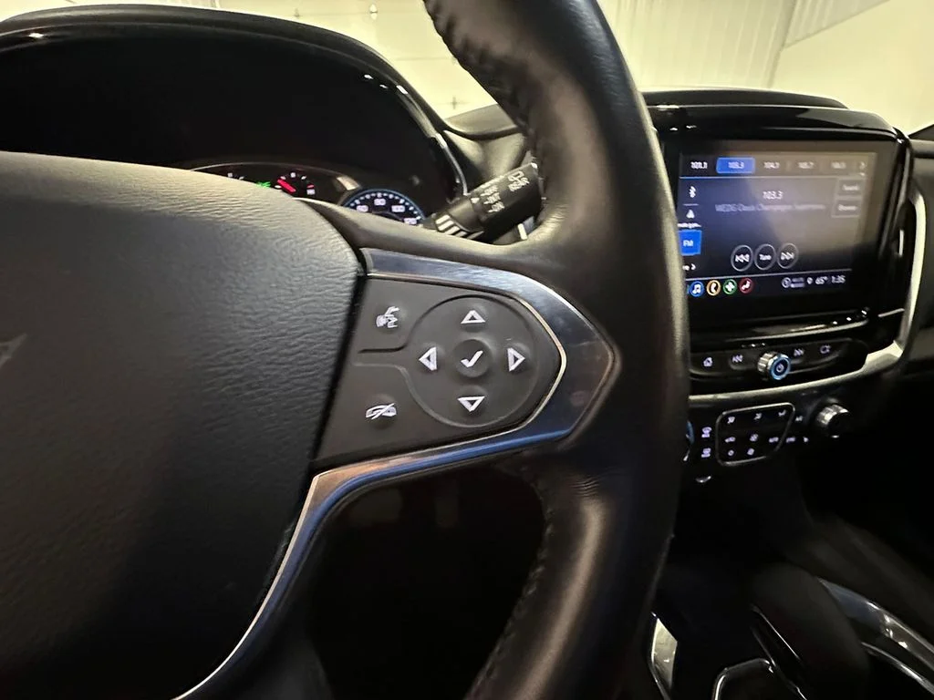 Used 2022 Silver Chevrolet LT image 39
