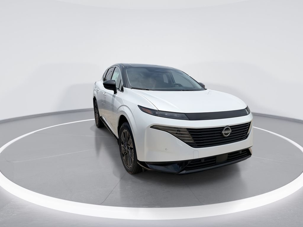 New 2026 White Nissan Platinum image 2
