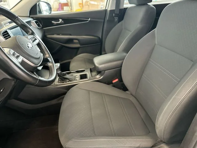 Used 2019 White Kia LX image 15