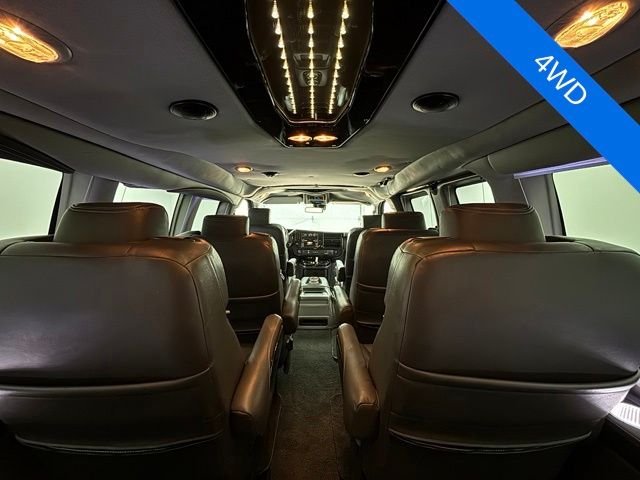 Used 2020 01u Chevrolet Explorer Limited SE image 3