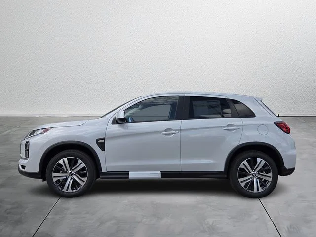 New 2026 White Mitsubishi 2.0 ES image 3