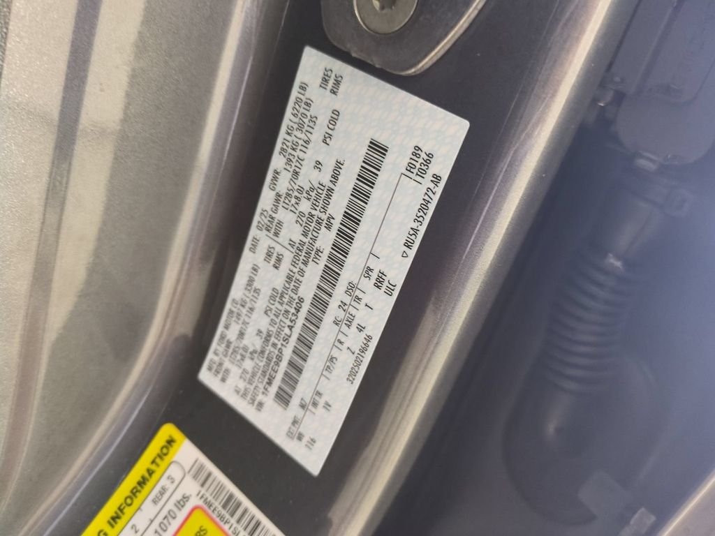 Used 2025 Gray Ford Badlands image 39
