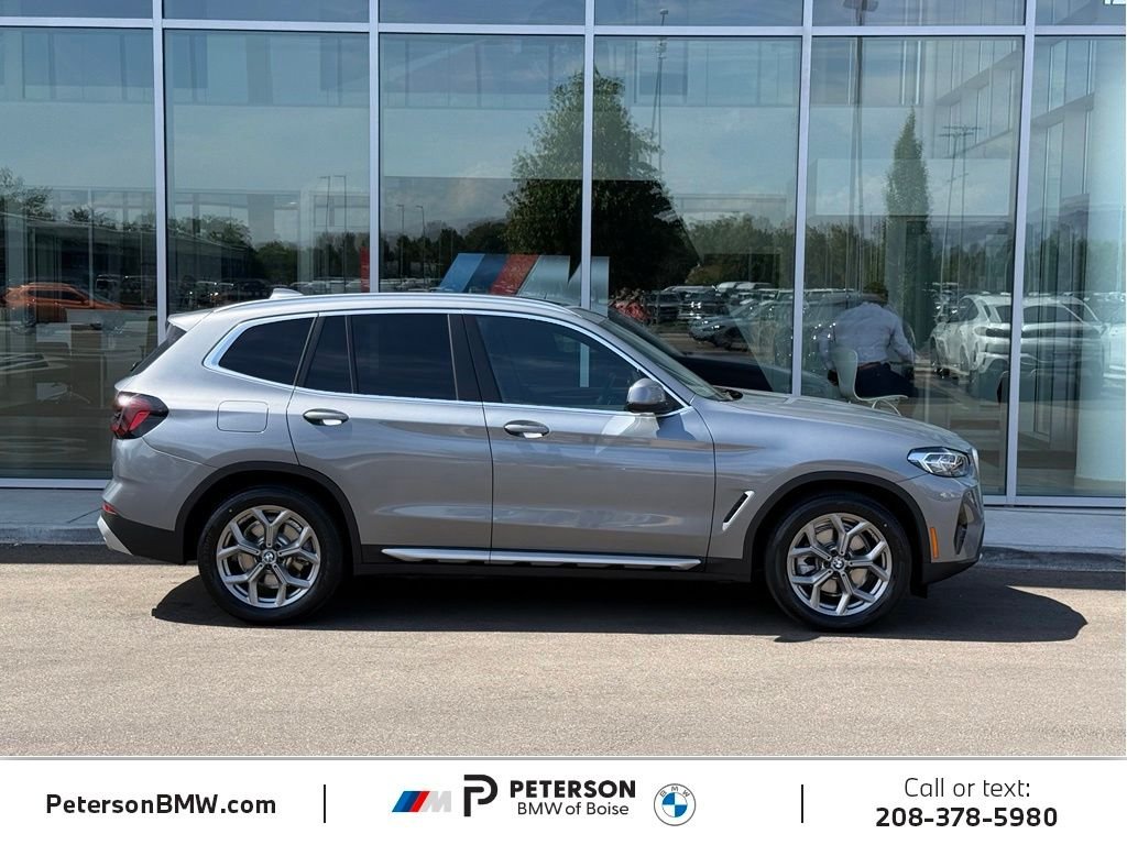 Used 2024 Skyscraper Grey Metallic BMW xDrive30i image 6