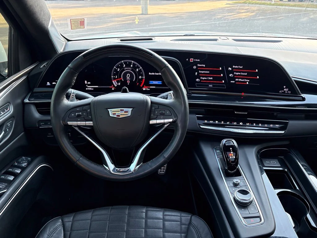 Used 2024 White Cadillac V-Series image 13