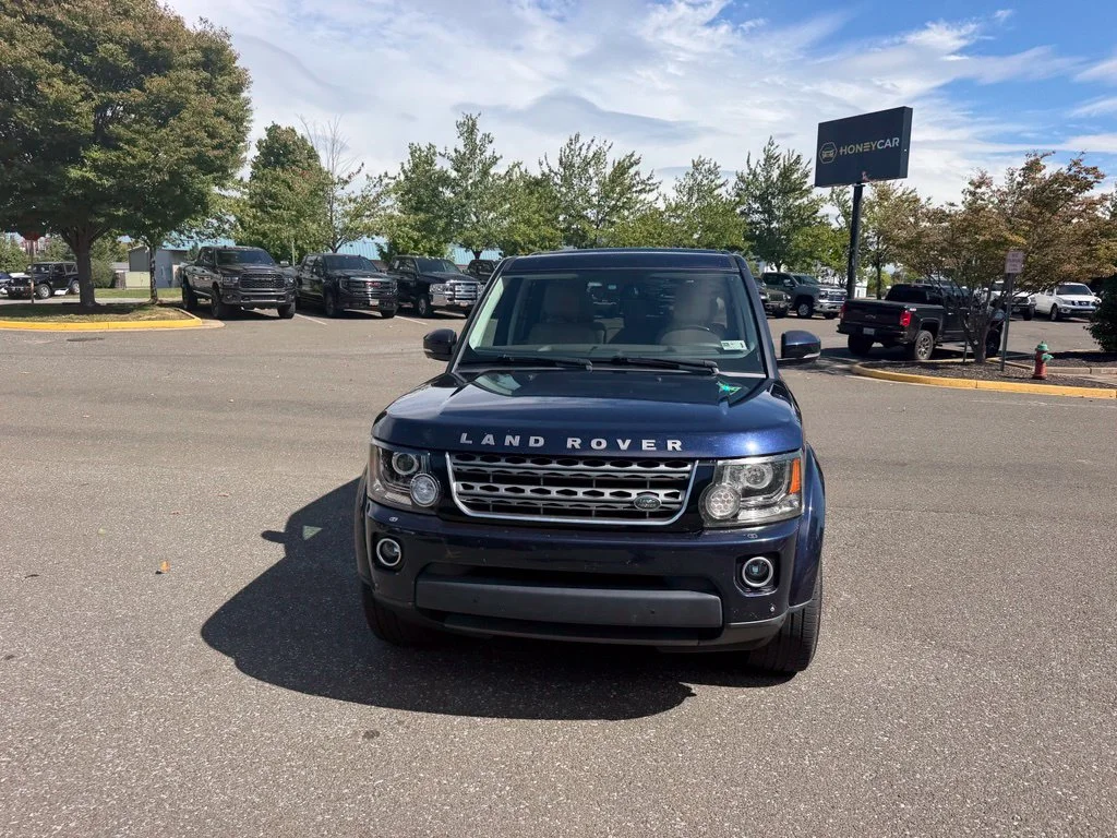 Used 2016 Blue Land Rover HSE image 2