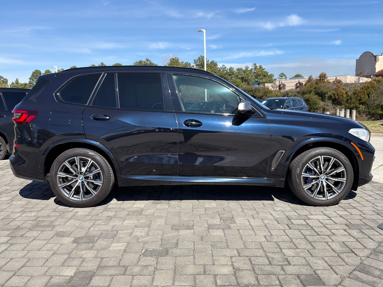 Used 2022 Carbon Black Metallic BMW M50i image 8