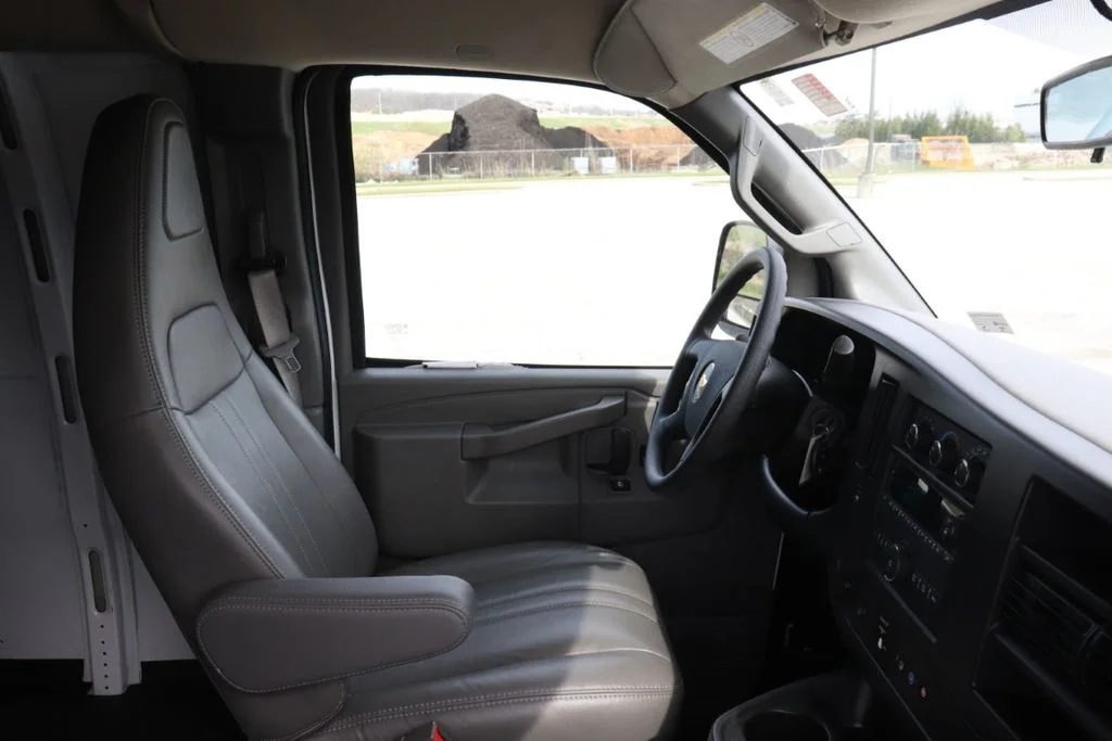 Used 2025 Summit White Chevrolet EXT image 11