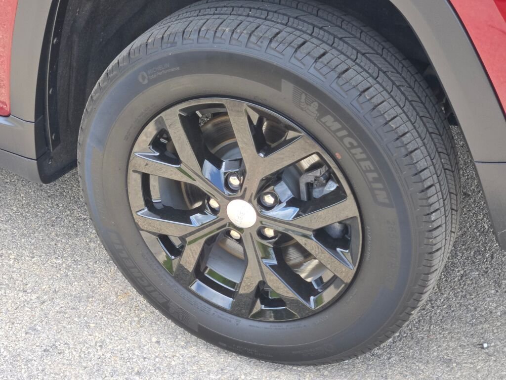 Used 2023 Red Jeep Limited image 15
