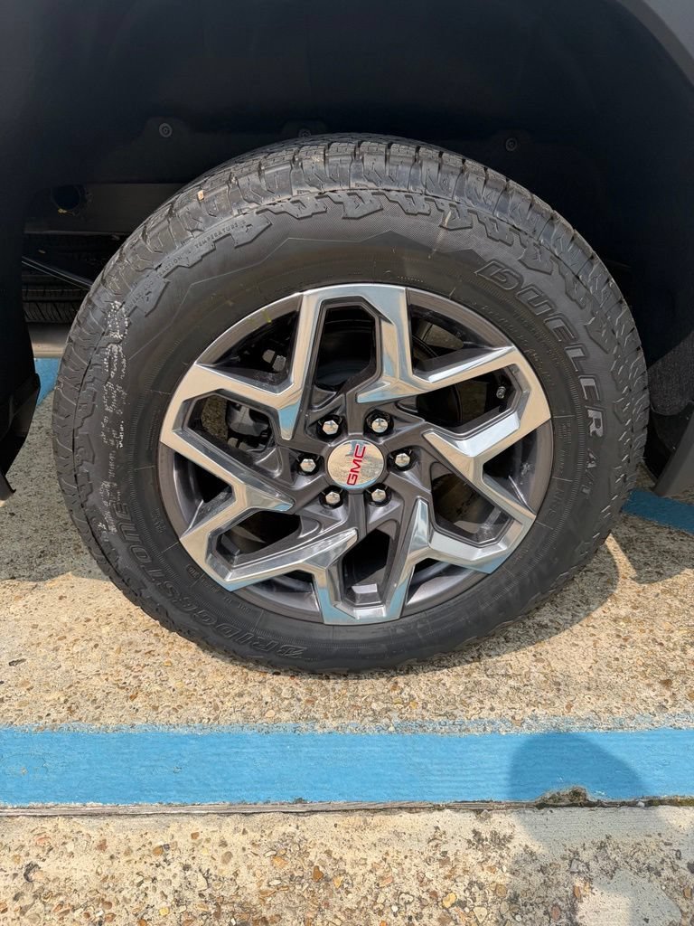 New 2026 Glacier White Tricoat GMC SLT image 11