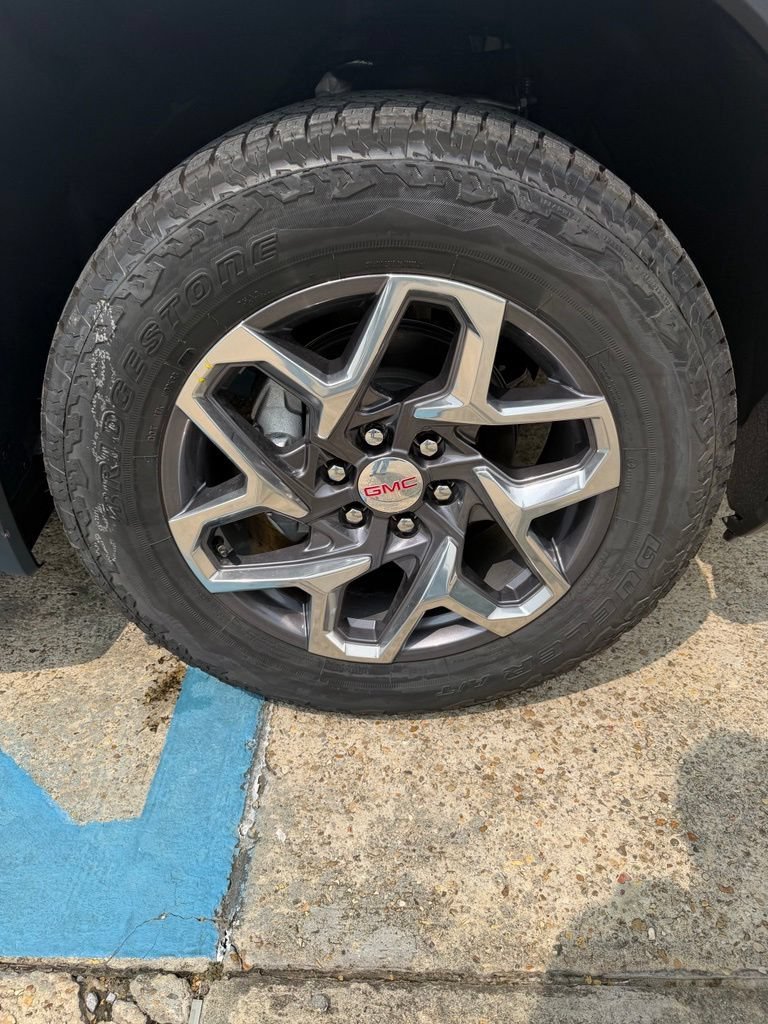 New 2026 Glacier White Tricoat GMC SLT image 8