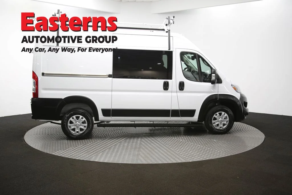 Used 2025 White Ram Base image 45