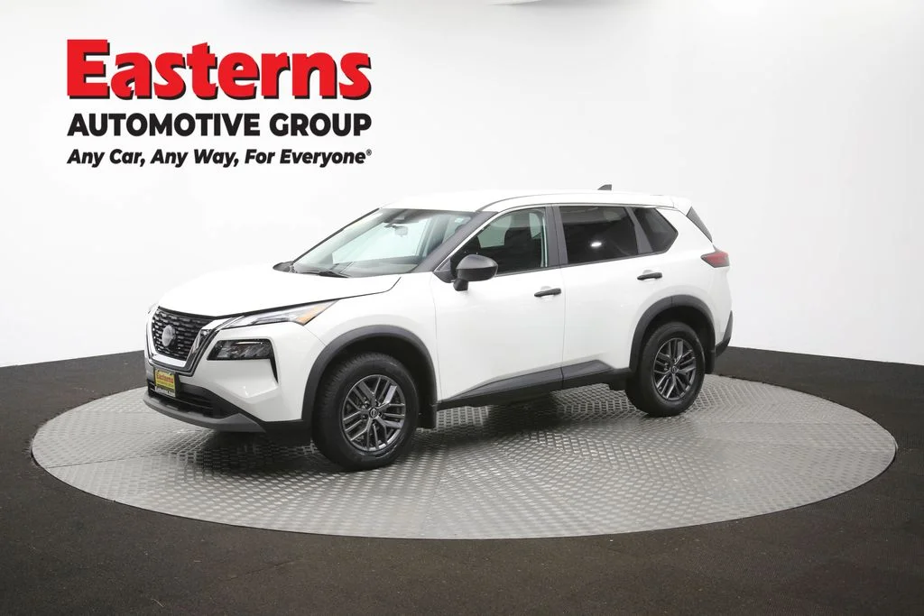 Used 2023 White Nissan S image 58