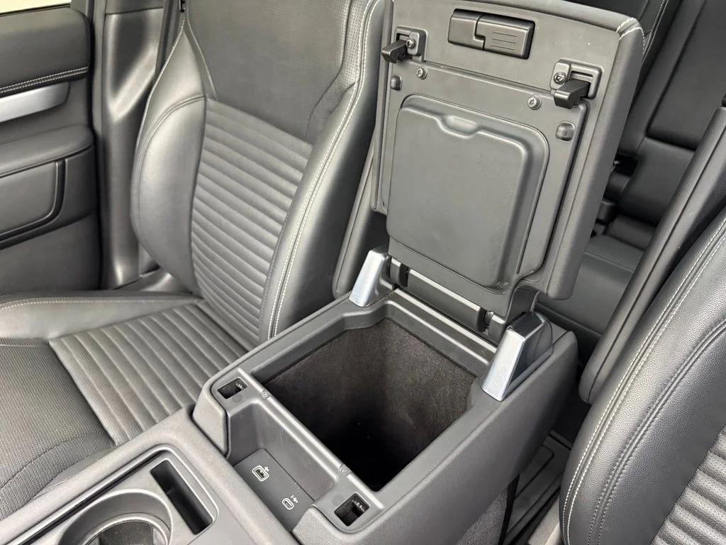 Used 2023  Land Rover S R-Dynamic image 26