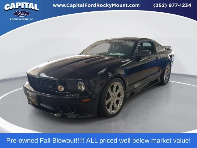 Used 2005 Black Ford GT Premium image 1