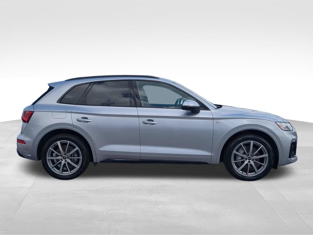 Used 2023 Silver Audi 55 Prestige image 3