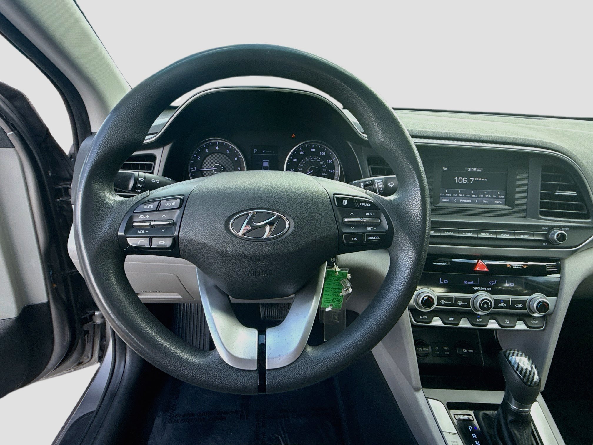 2020 Hyundai Elantra SE - Photo 8