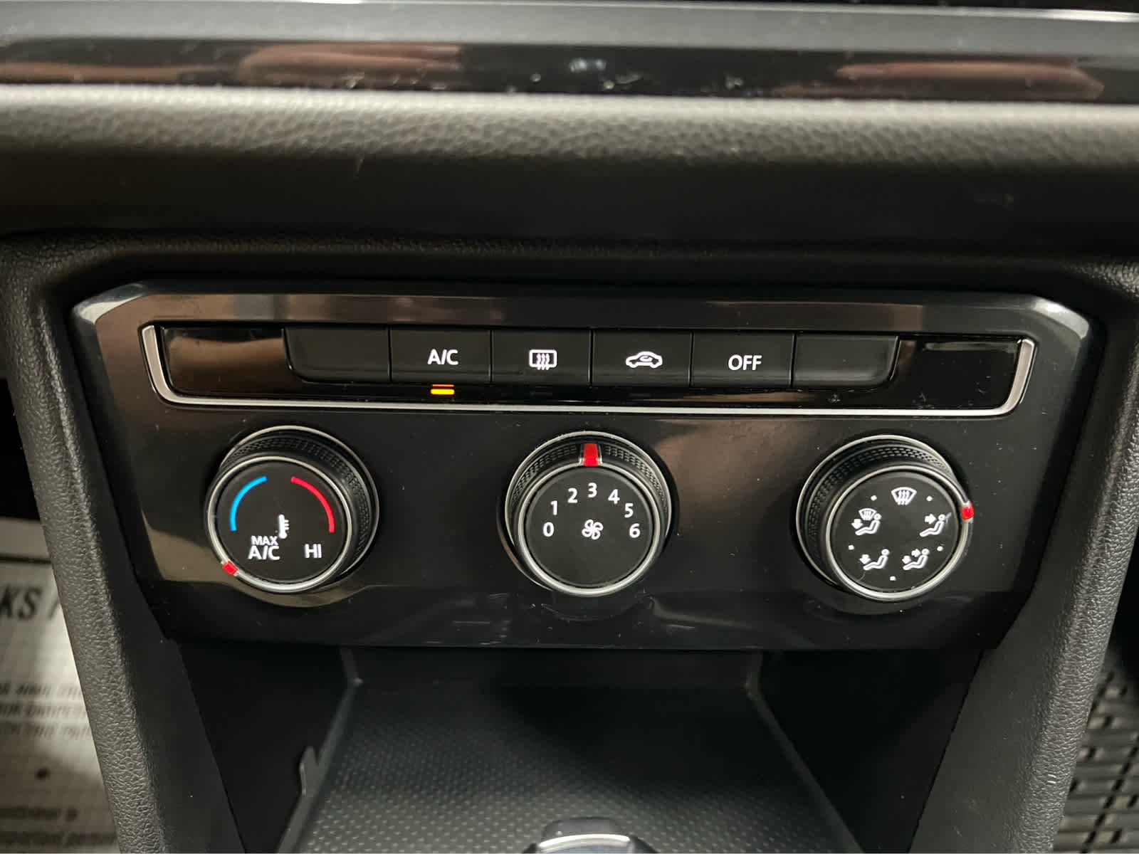 Used 2020 Deep Black Pearl Volkswagen S image 23