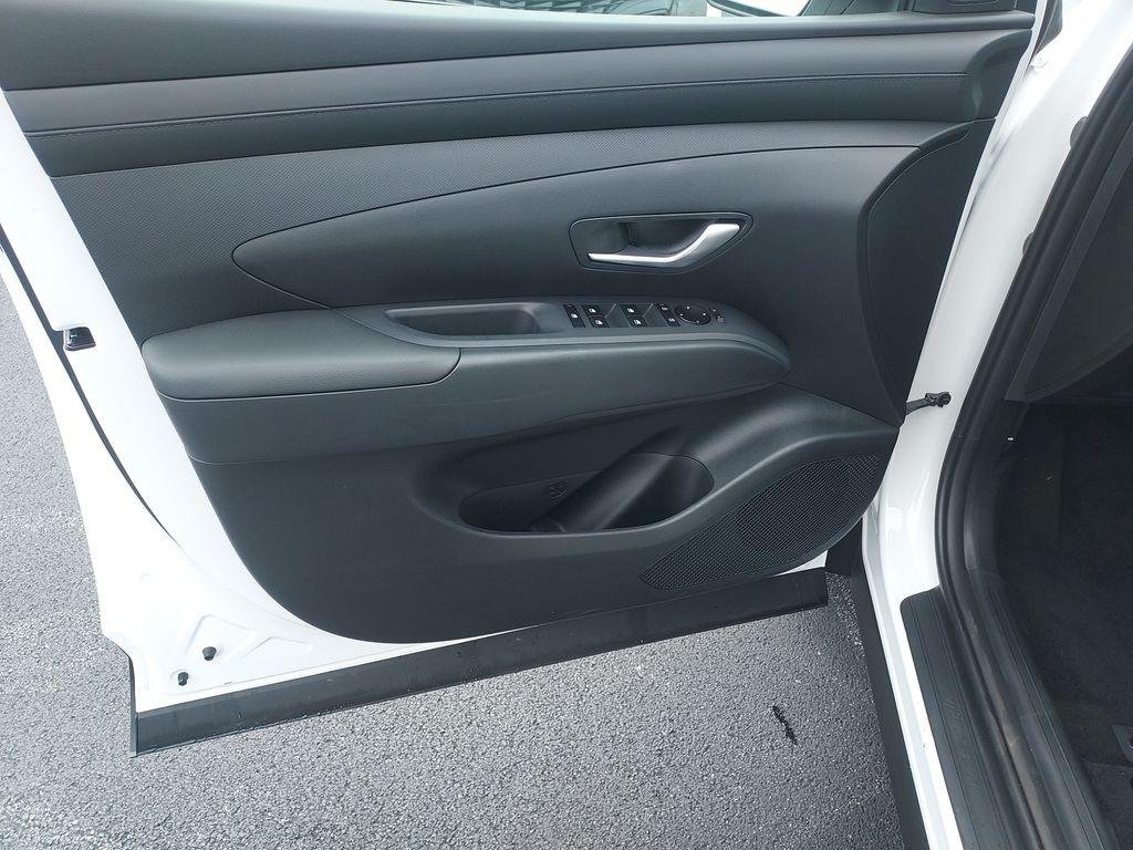 New 2026 White Hyundai SE FWD image 12