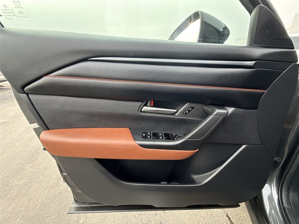 2023 MAZDA CX-50 - Image 12