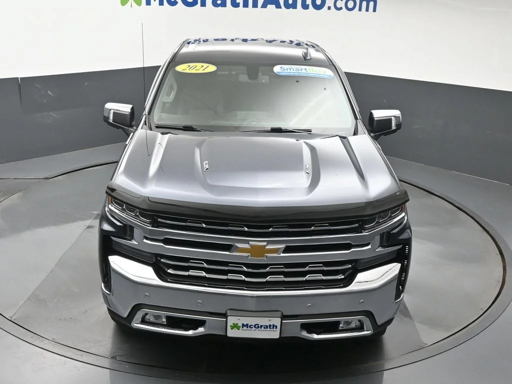 Used 2021 Gray Chevrolet LTZ image 28