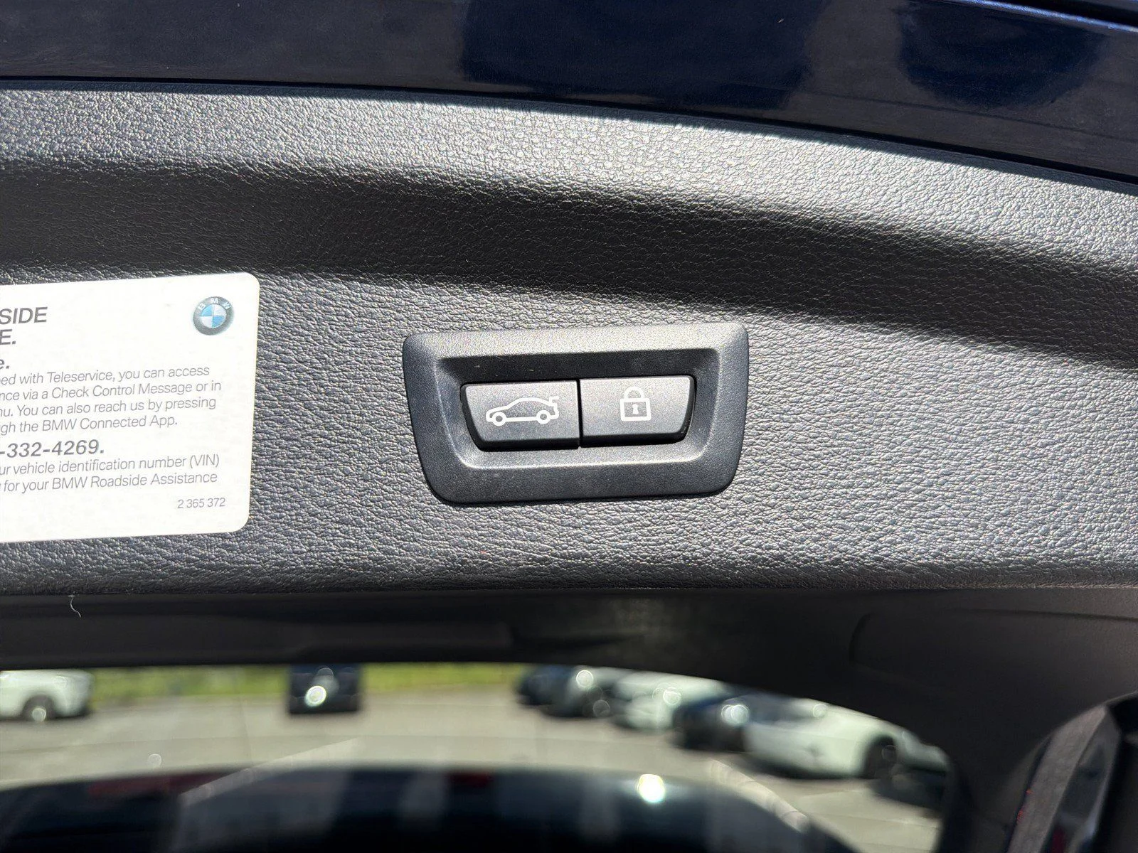 Used 2020 Mediterranean Blue Metallic BMW sDrive28i image 13