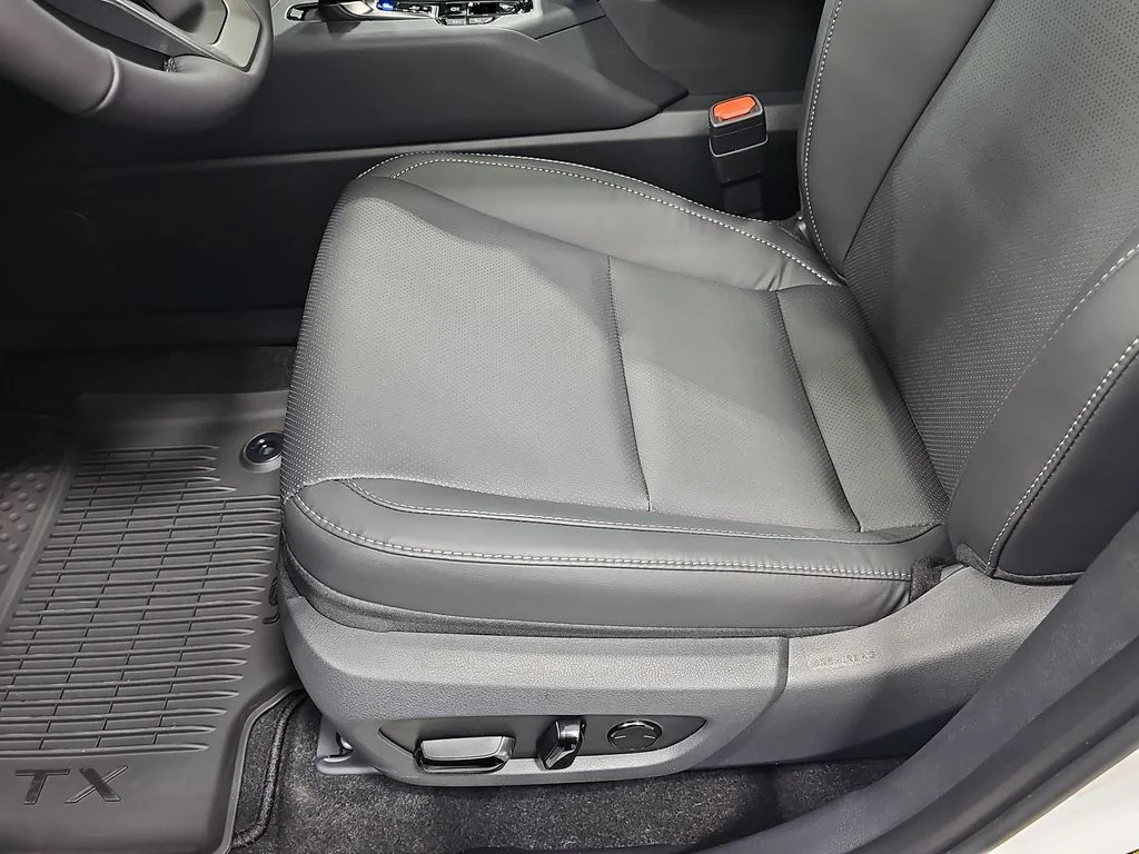 New 2026 Wind Chill Pearl Lexus PREMIUM AWD image 28