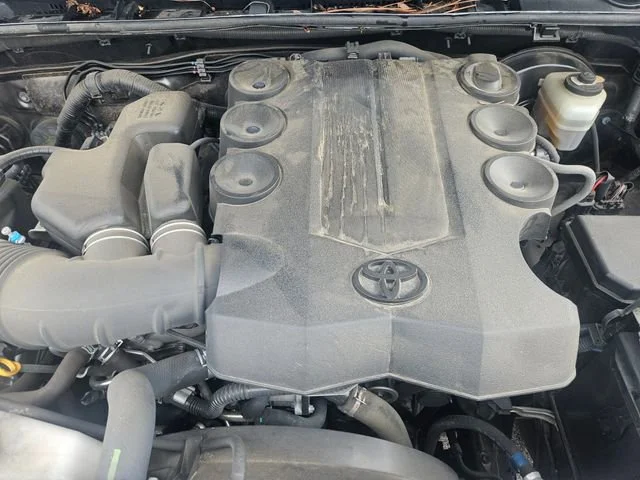 Used 2019 Gray Toyota SR5 image 22