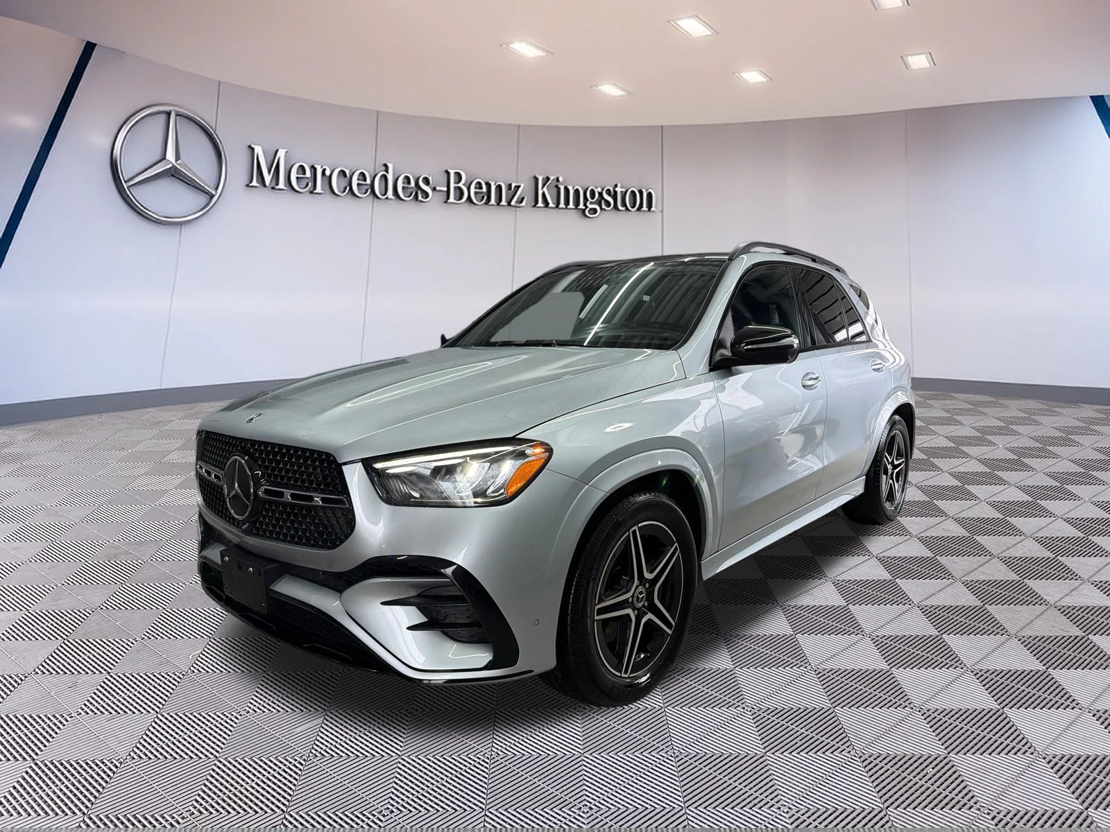 Certified Used 2025 Silver Mercedes-Benz Gle 350 4matic Suv image 2