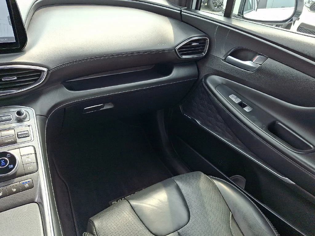Used 2022 Quartz White Hyundai Calligraphy image 17
