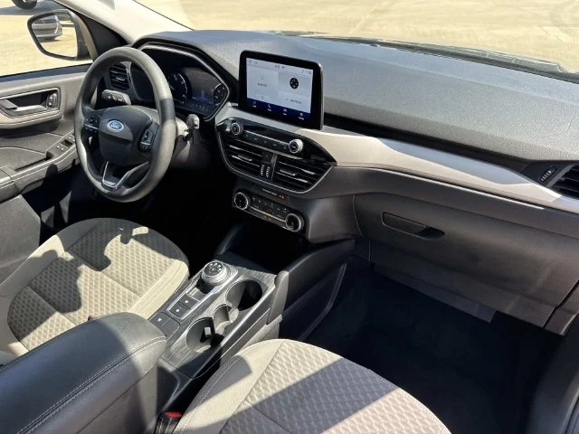 Used 2022 Black Ford SE image 34