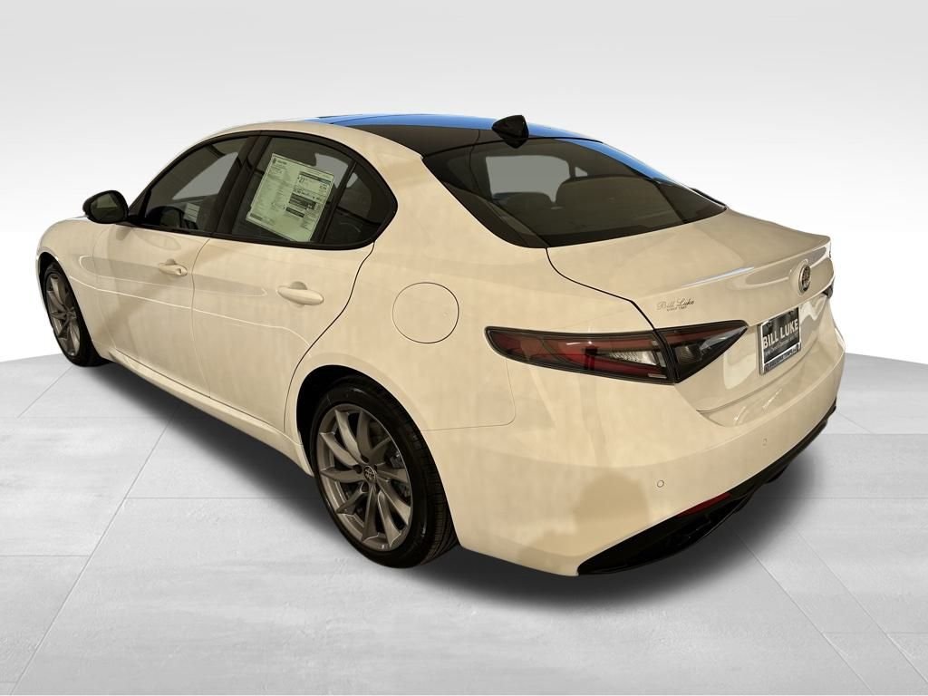 2025 Alfa Romeo Giulia Base - Photo 18