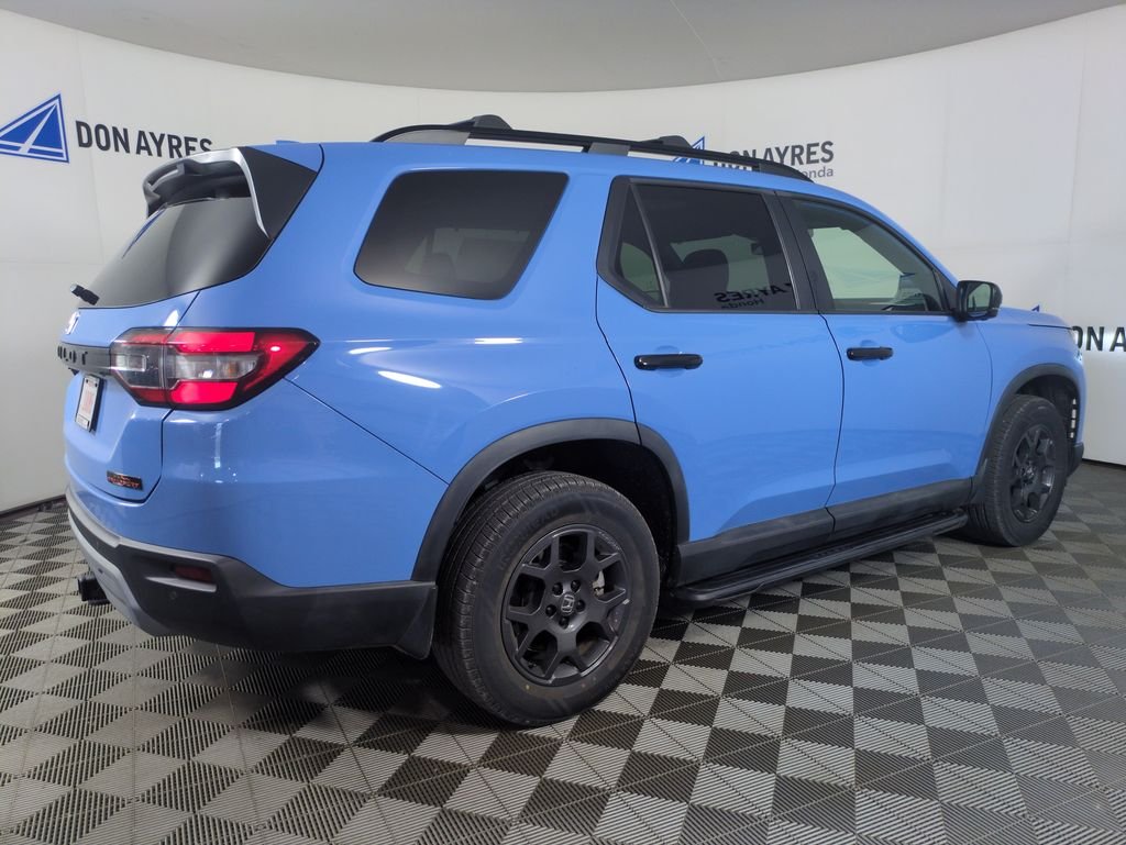 Certified Used 2023 Diffused Sky Pearl Honda TrailSport image 9