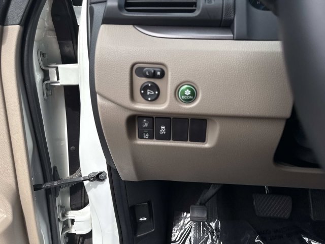 Used 2021  Honda EX-L image 33