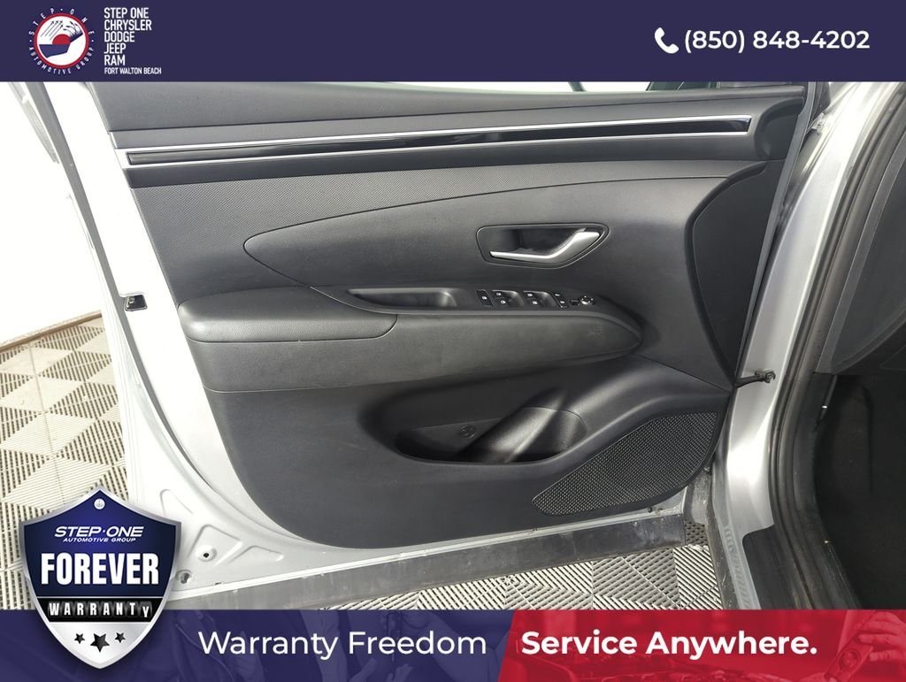 Used 2024 Silver Hyundai SEL image 17
