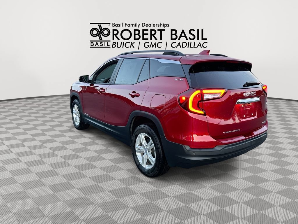 Used 2024 Volcanic Red Tintcoat GMC SLE image 6