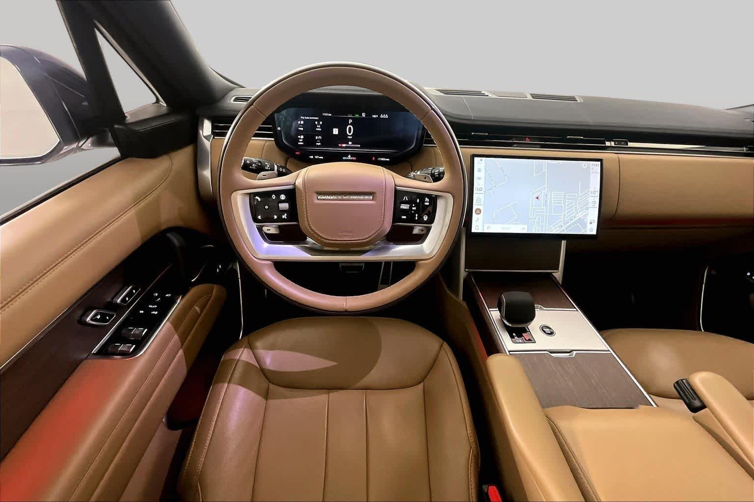 Pre-Owned 2025 Land Rover Range Rover SE