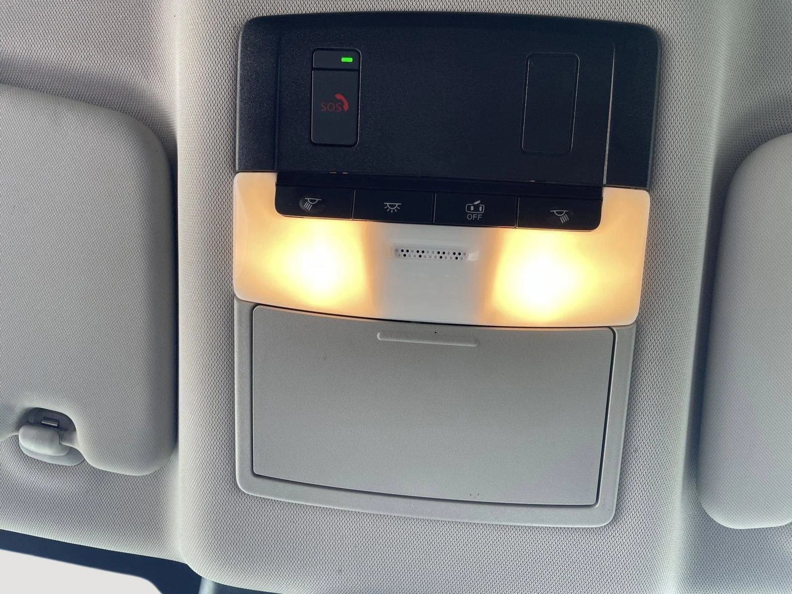 Used 2021 Pearl White Tricoat Nissan SV image 28