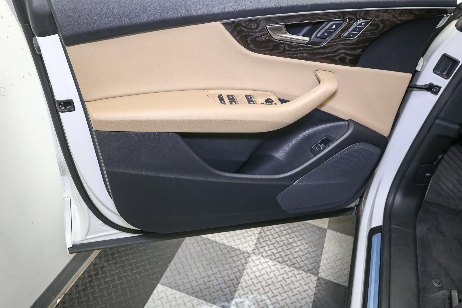 Used 2023 Carrara White Audi Premium image 40