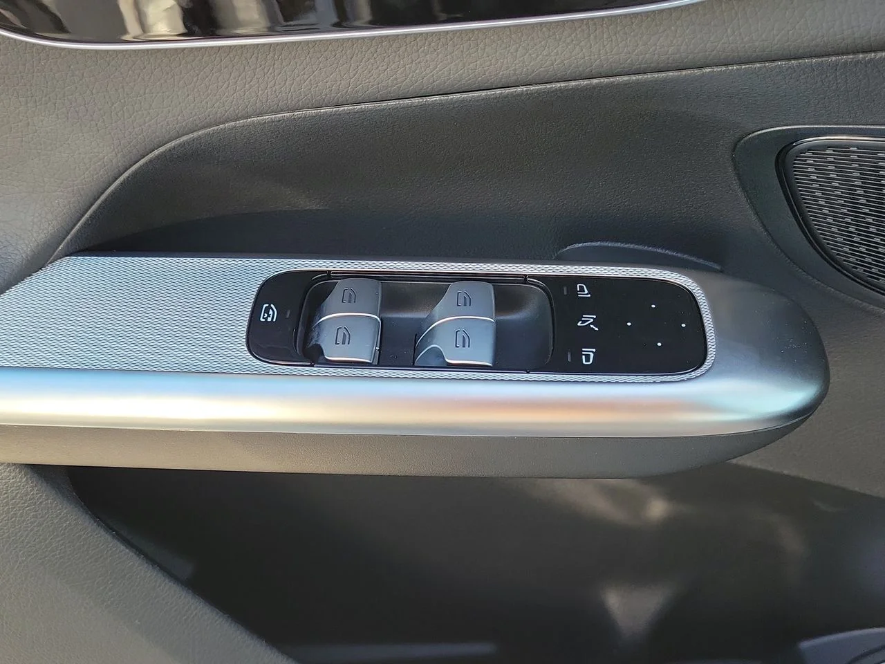 Certified Used 2026 Silver Mercedes-Benz GLC 300 image 26