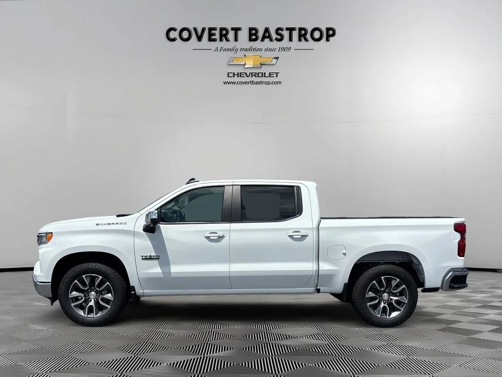 Used 2024 White Chevrolet LT image 4