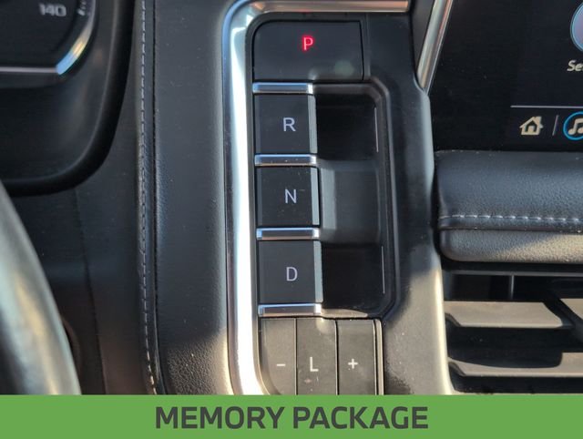 Used 2021 White Chevrolet Z71 image 24