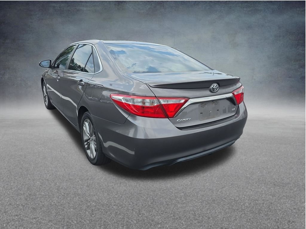 Used 2015 Gray Toyota SE image 9