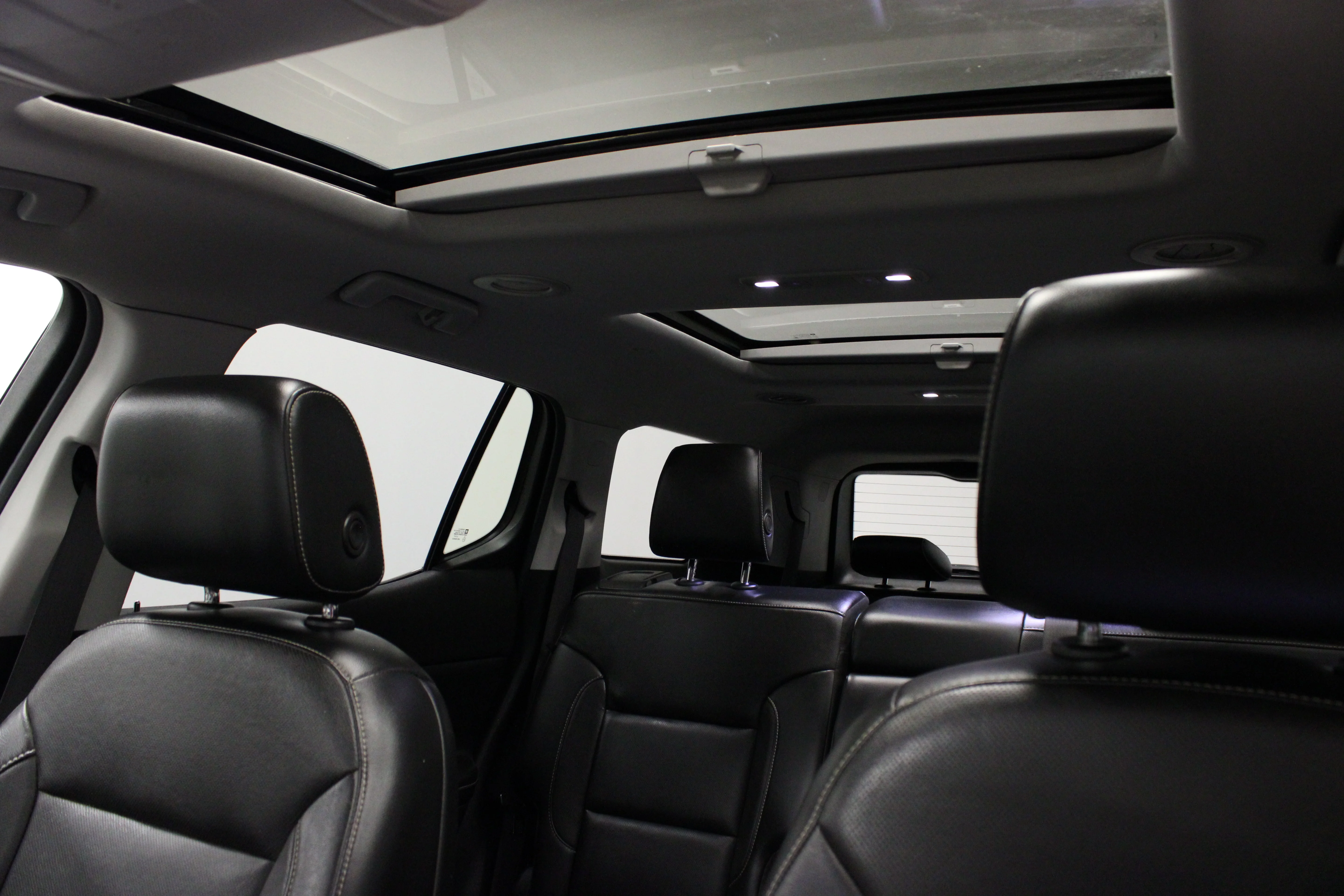 Used 2019 Iridium Metallic GMC SLT-1 image 10