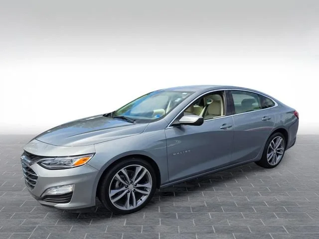 Used 2024 Sterling Gray Metallic Chevrolet 2LT image 3