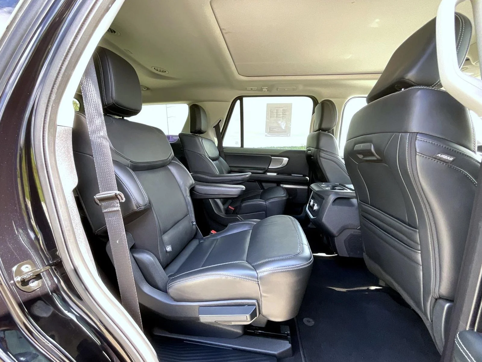 Used 2025 Black Ford Platinum image 19