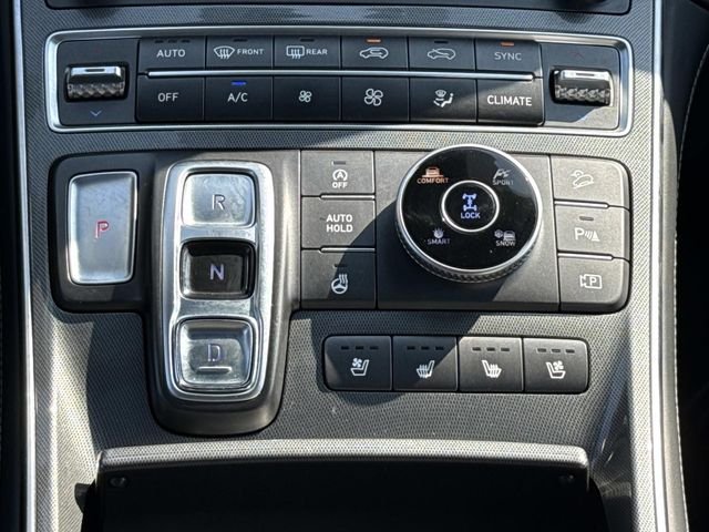 Used 2022 Red Hyundai Calligraphy image 21